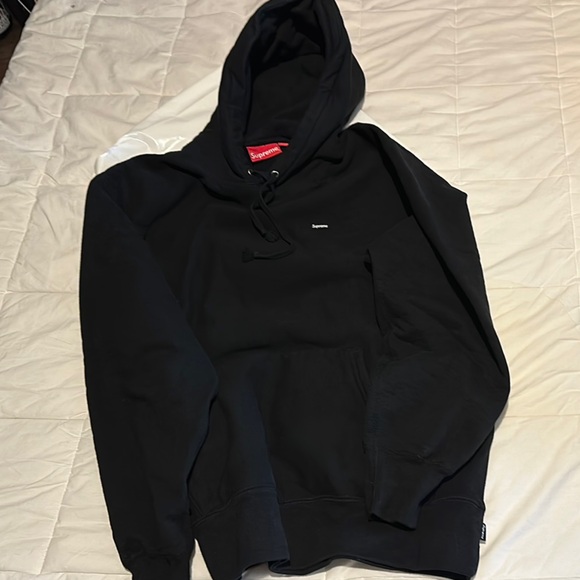 Supreme Black Small Box Logo Hoodie - Picture 1 of 4
